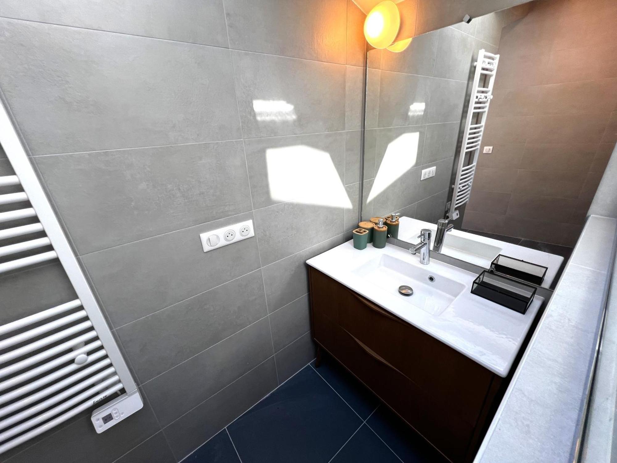 Apollinaire - Luxury Loft - Heart Of Montparnasse Apartment Paris Bagian luar foto
