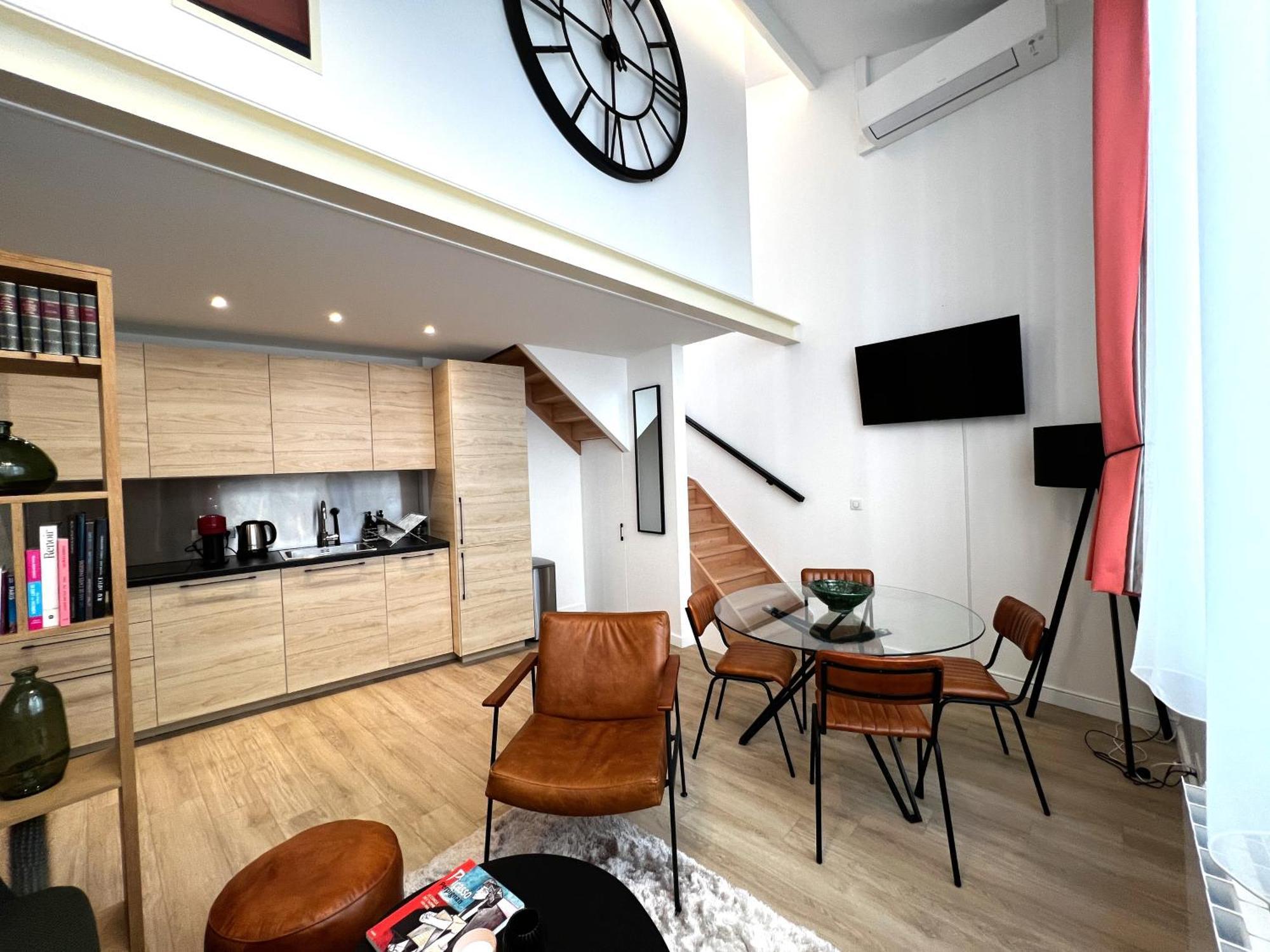 Apollinaire - Luxury Loft - Heart Of Montparnasse Apartment Paris Bagian luar foto